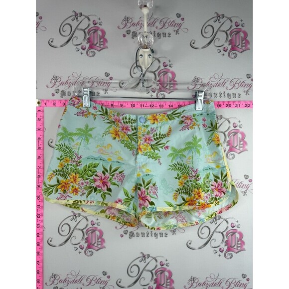 Roxy Pants - Roxy Women's Shorts Mint Floral Tropical with a back pocket, flowy, maximalism